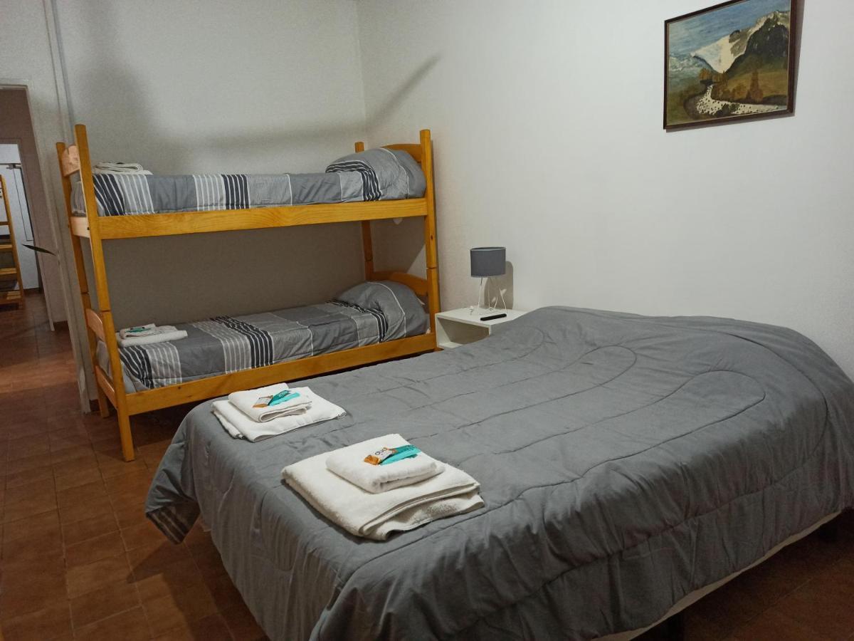 El Faro Hostel Пуэрто-Мадрин Экстерьер фото